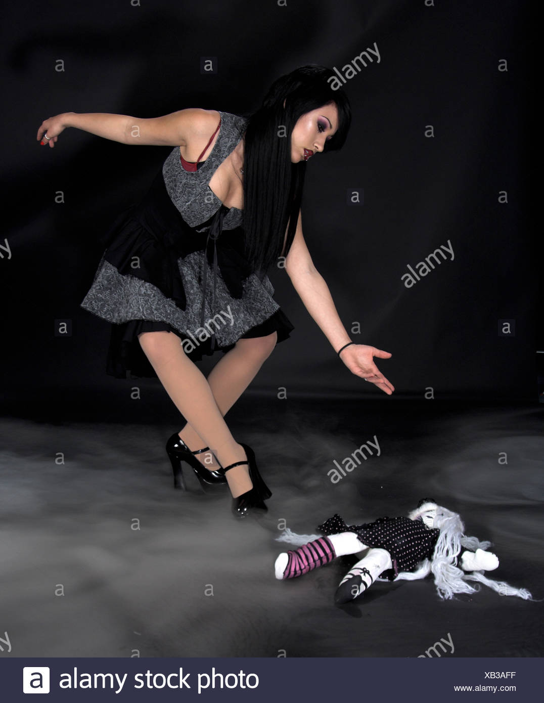 Schöne schwarze Mädchenvampirfotos, Animiertes Fickvideo