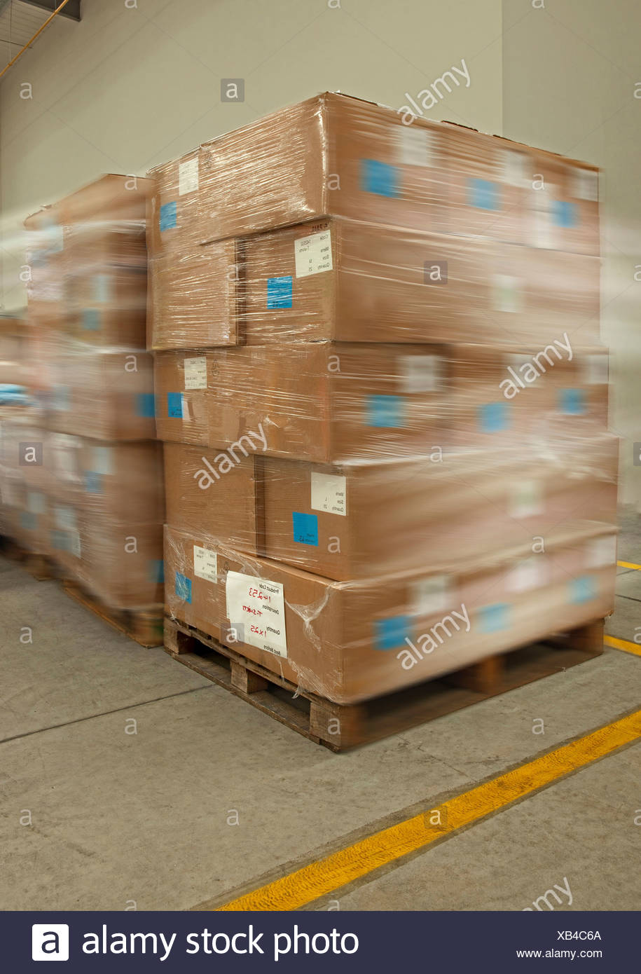 Boxes On Pallet High Resolution Stock Photography and Images Alamy