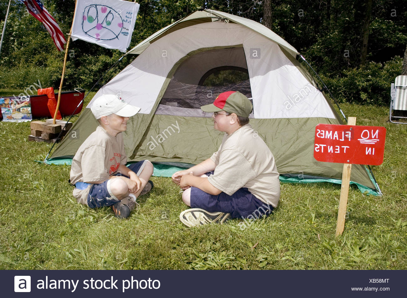Boy Scout Camp Out Stock Photos & Boy Scout Camp Out Stock Images Alamy