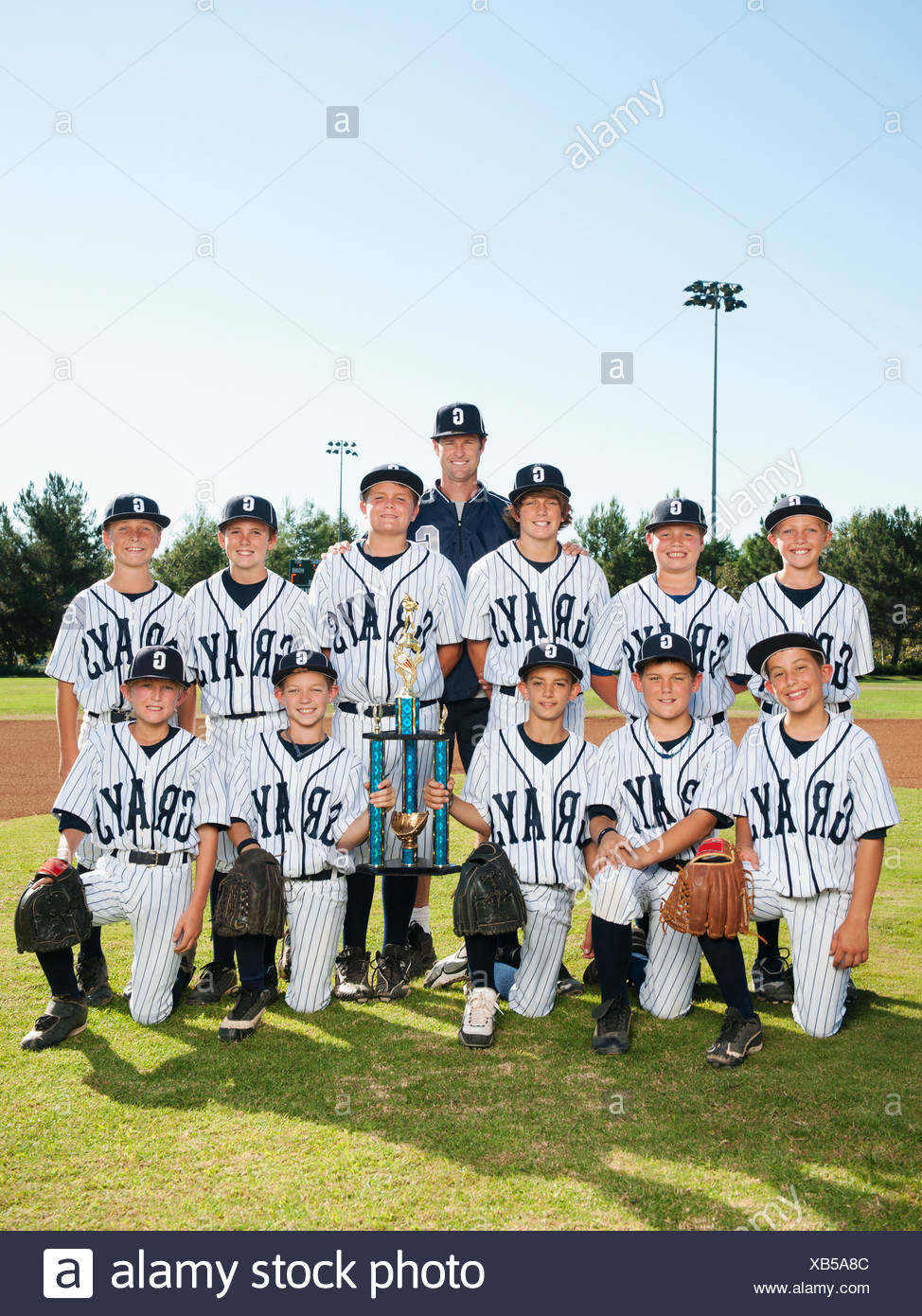 USA, California, Ladera Ranch, portrait of little league players (aged 10-