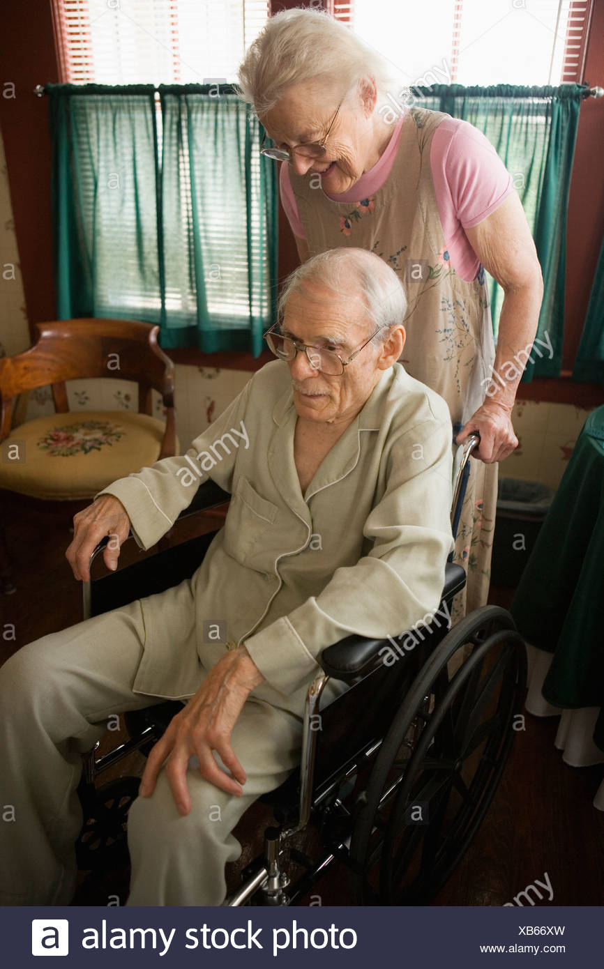 Best And Safest Mature Singles Online Dating Services