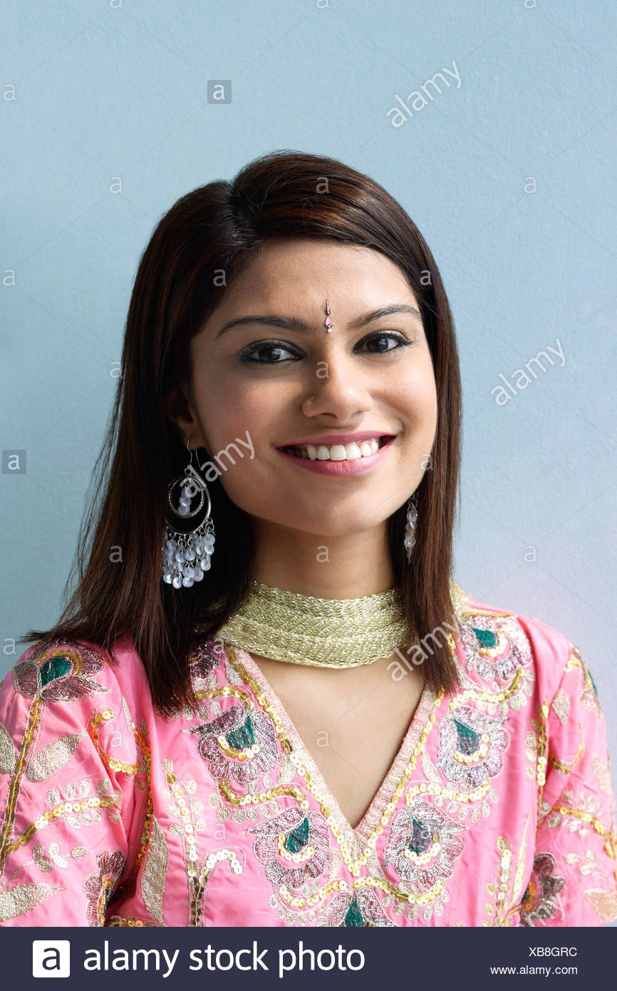 girls in salwar suit