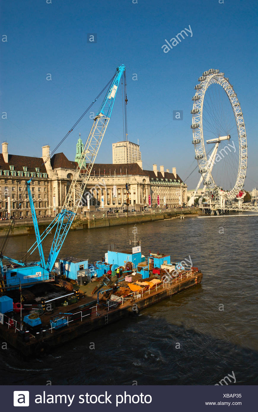 Barge Mounted Crane High Resolution Stock Photography and Images - Alamy