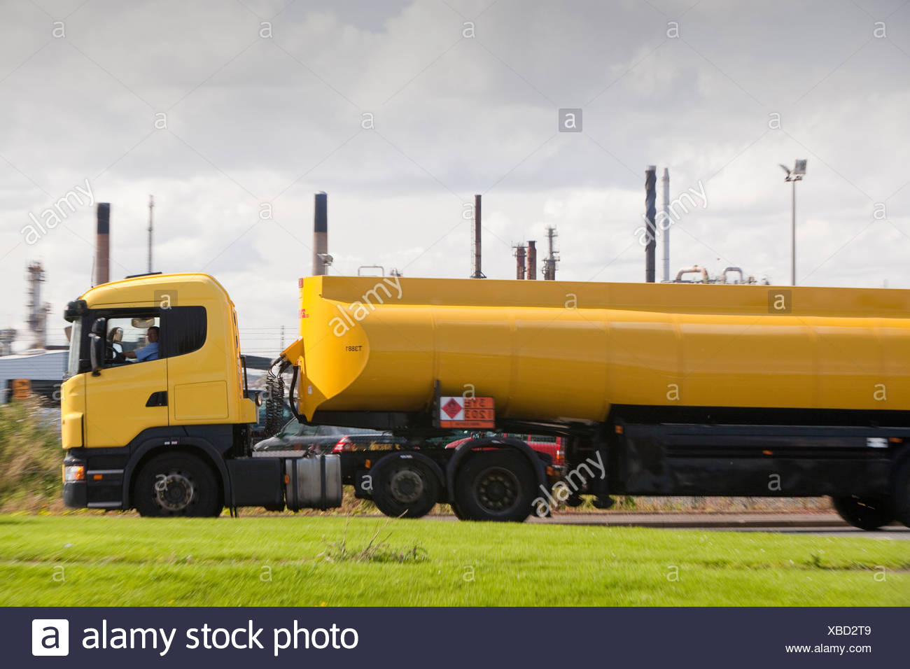 Petrol Tanker High Resolution Stock Photography and Images Alamy