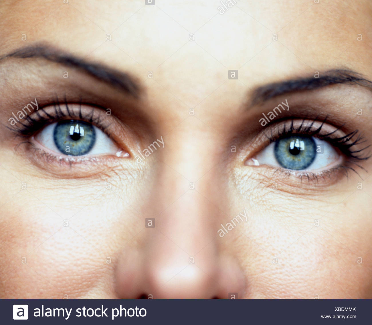 light brown mascara