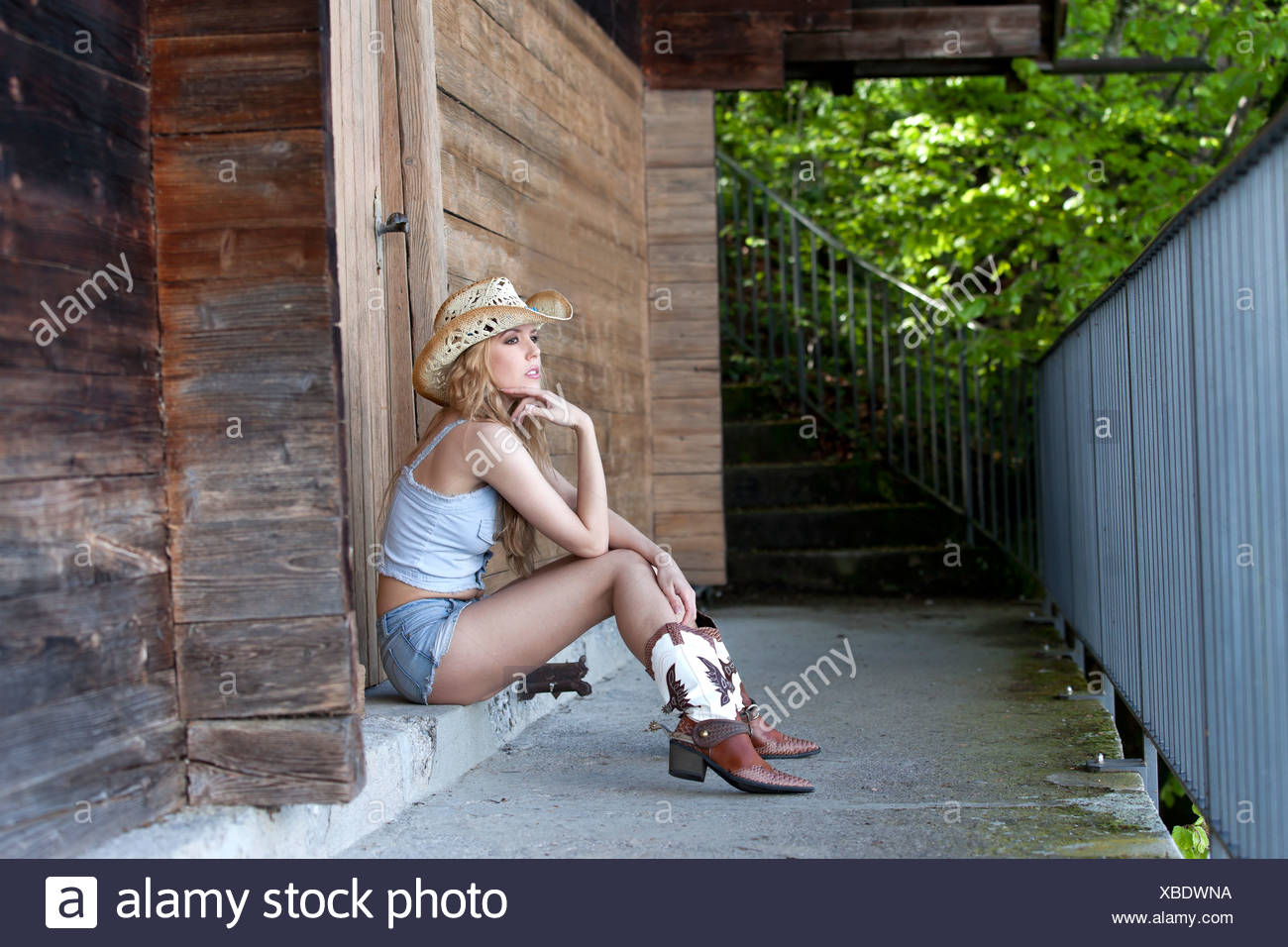 hot girl cowboy boots