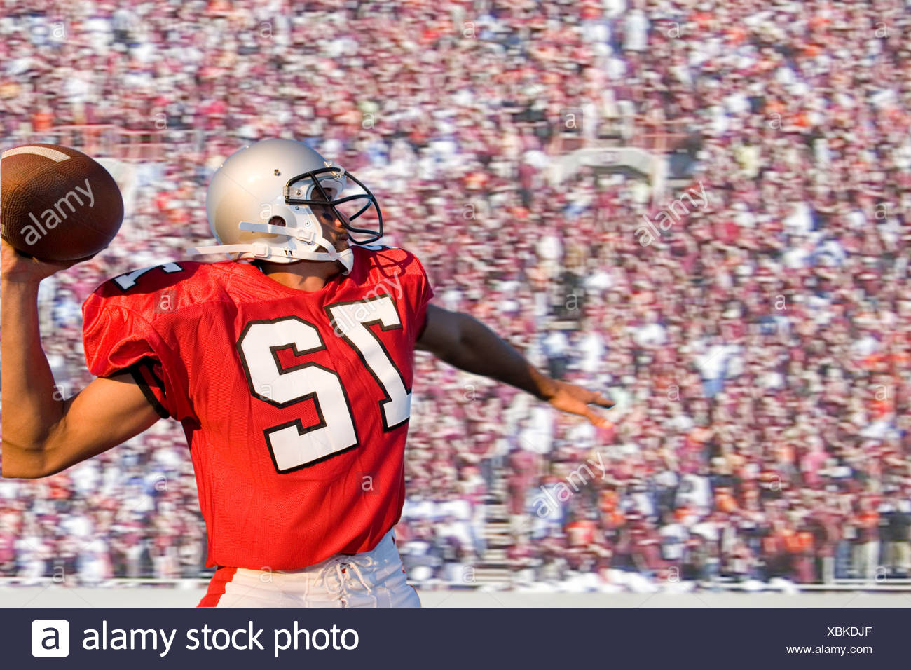 Quarterback Throwing Stock Photos & Quarterback Throwing Stock Images