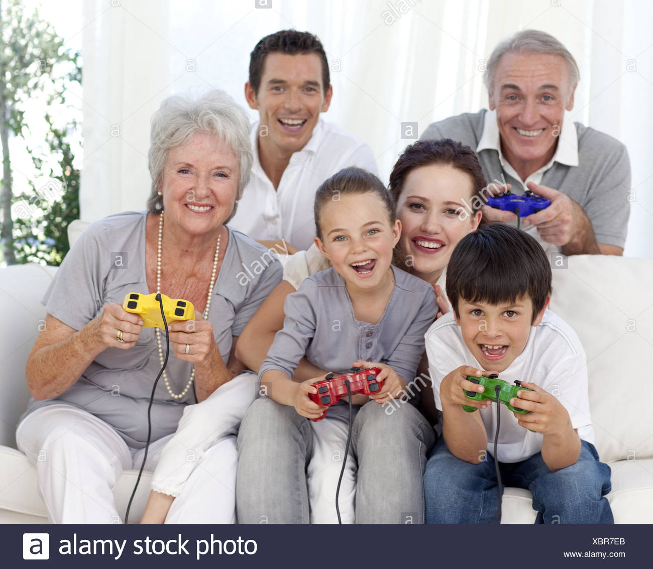 fun family video games