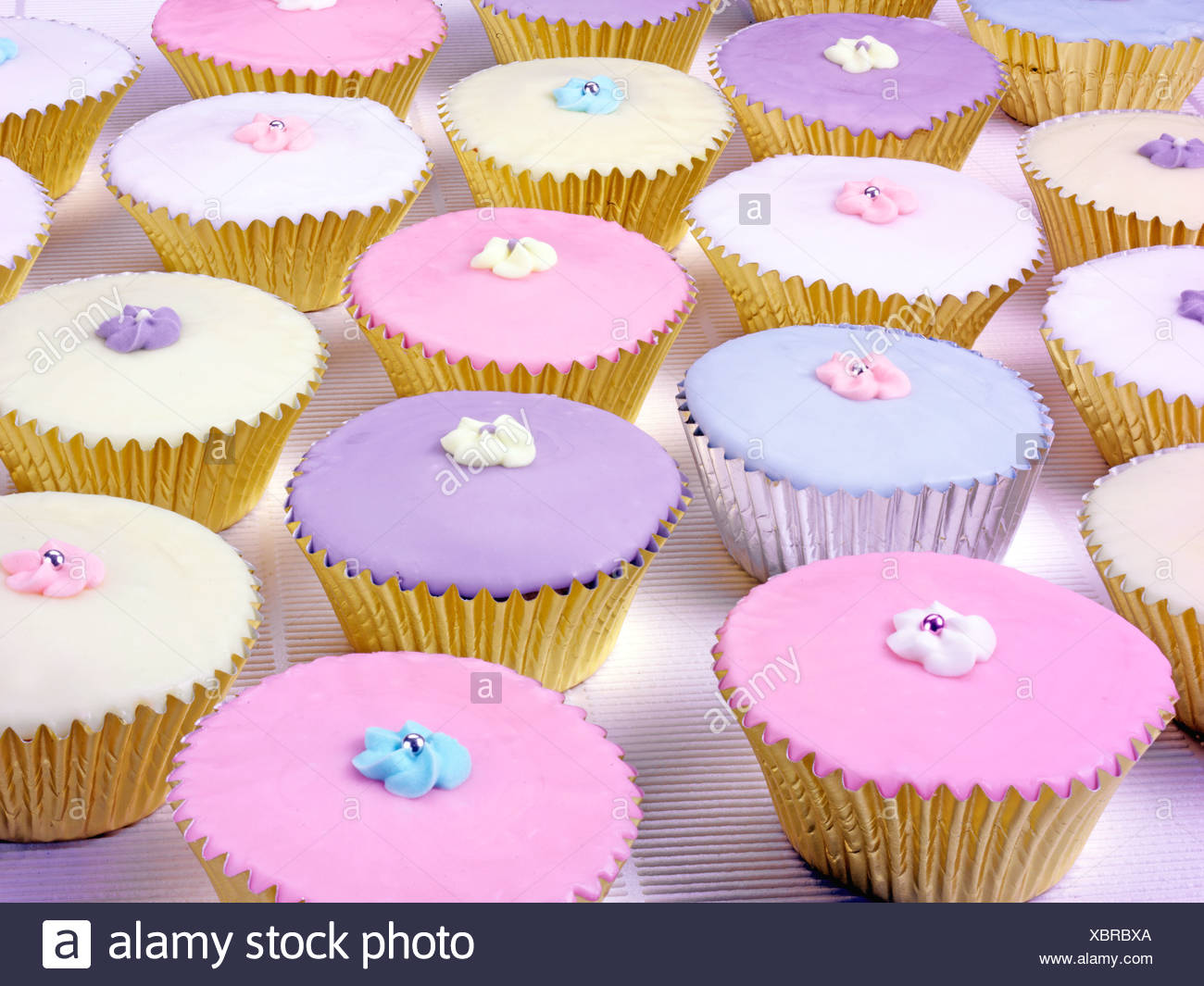 PASTEL COLOURED CUP CAKES FAIRY PASTEL COLOURED CUP CAKES FAIRY
