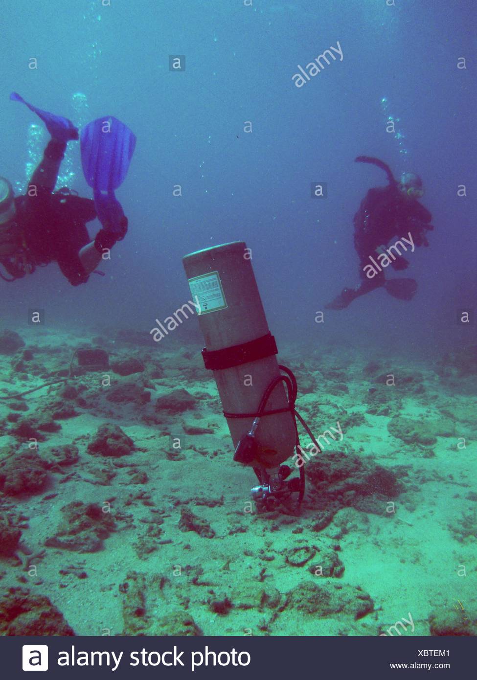 Scuba Tank Stock Photos & Scuba Tank Stock Images Alamy