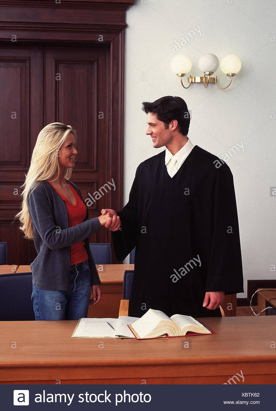 Courtroom, sollicitor, client, felicitation, lawyer, lawyer ... Courtroom, sollicitor, client, felicitation, lawyer, lawyer ...
