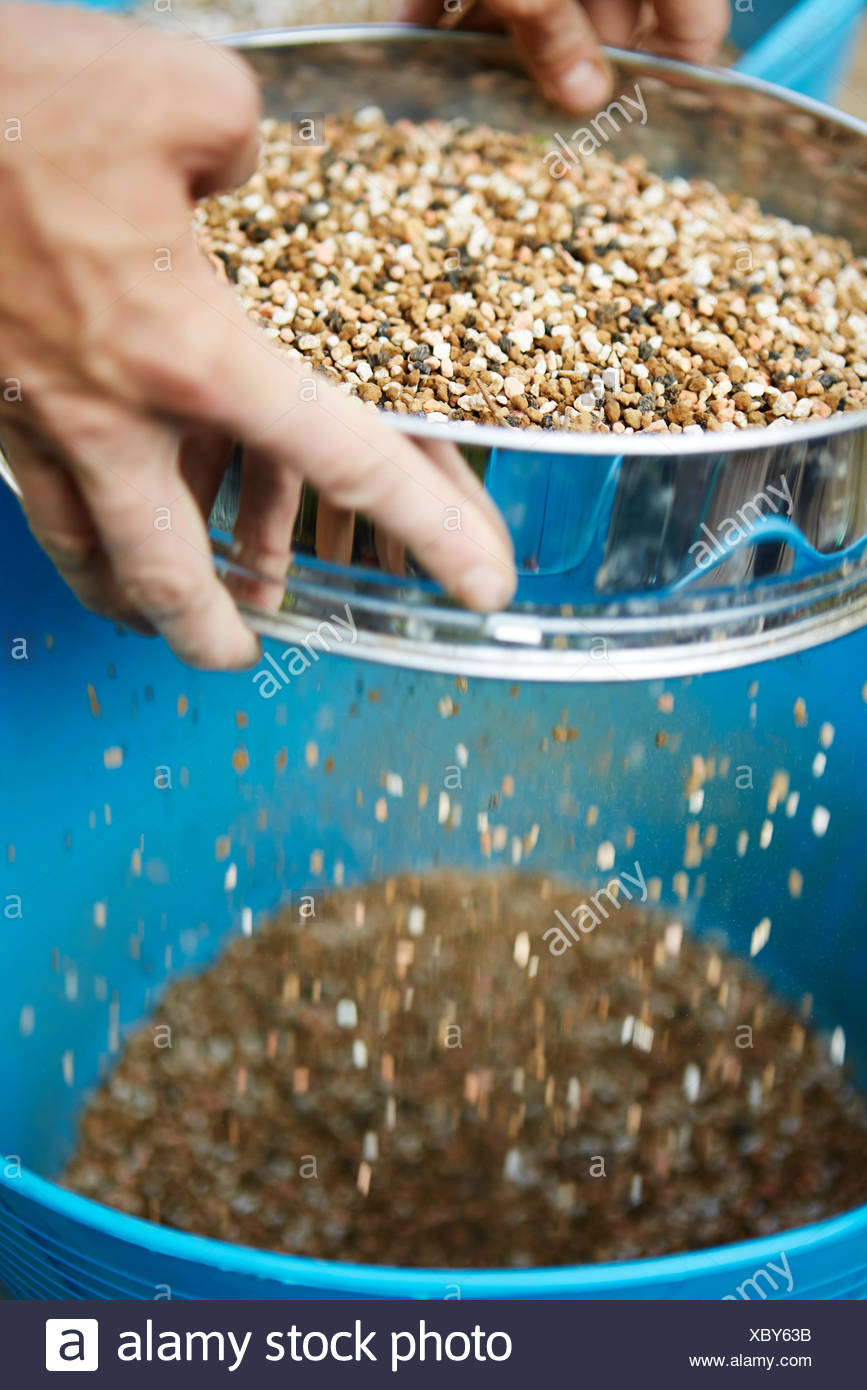 Sieve Soil High Resolution Stock Photography And Images - Alamy