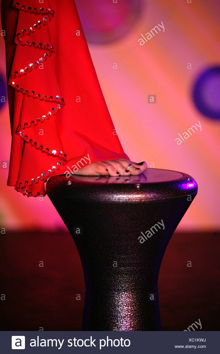 Tabla Dance High Resolution Stock Photography and Images Alamy