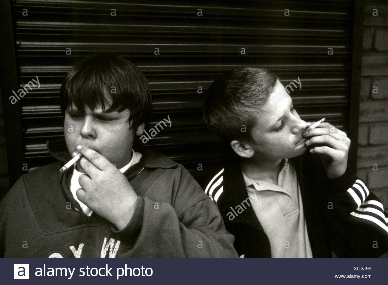 Boys smoking cigarettes uk