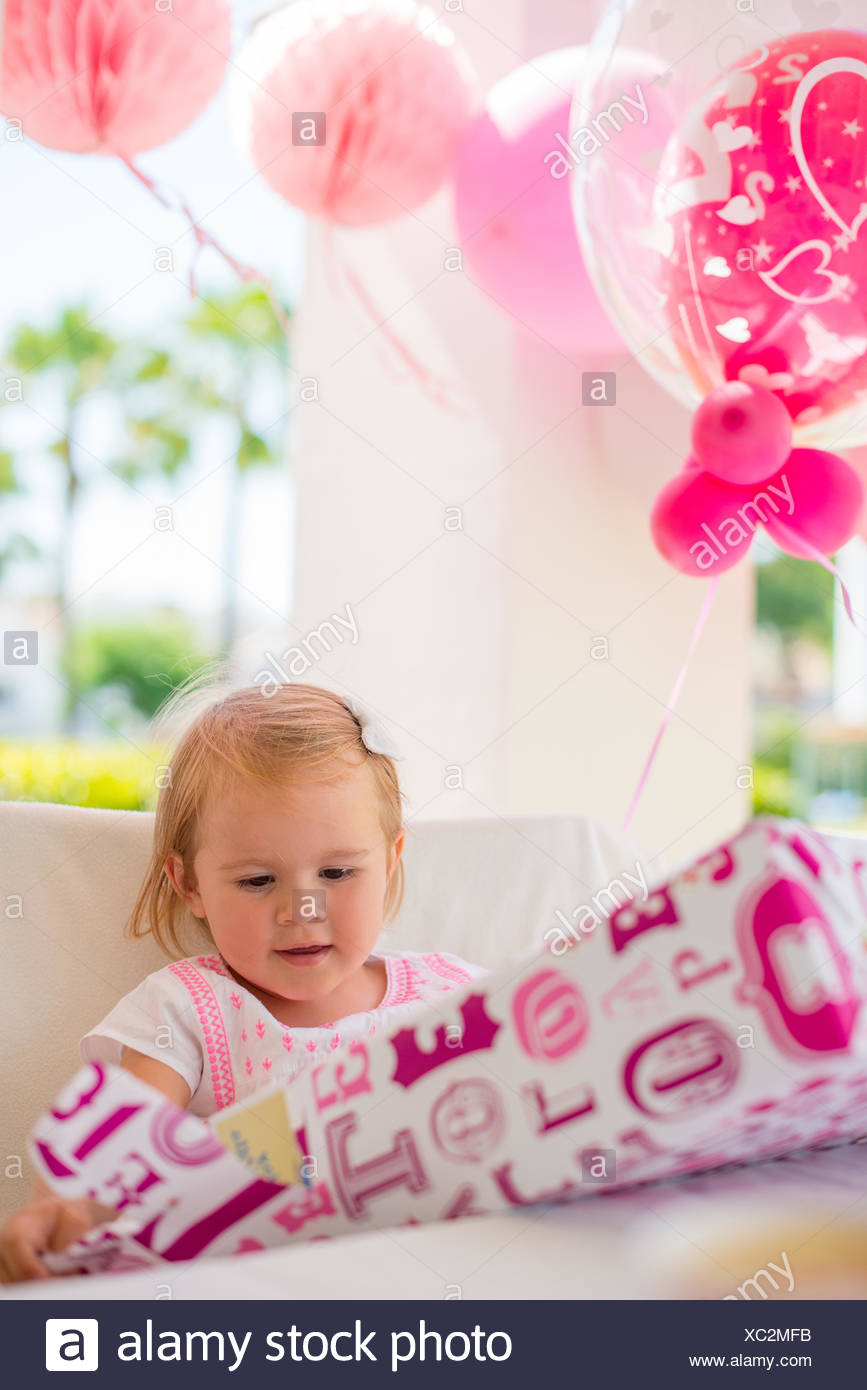 what to get a little girl for her birthday