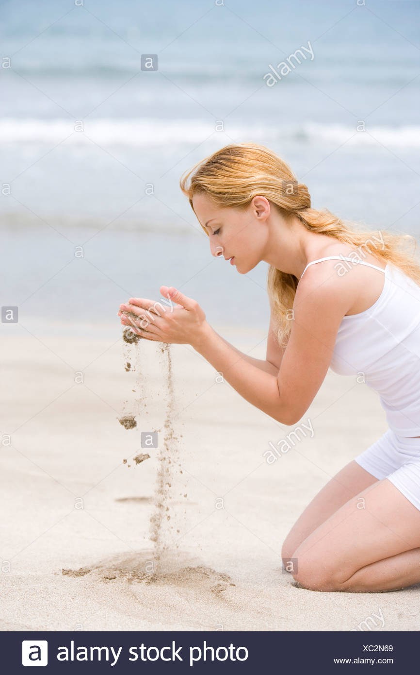 Sifting Sand High Resolution Stock Photography and Images Alamy
