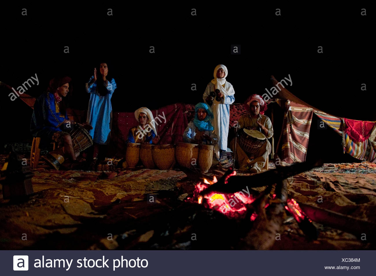 Bedouin Dance Stock Photos & Bedouin Dance Stock Images - Alamy