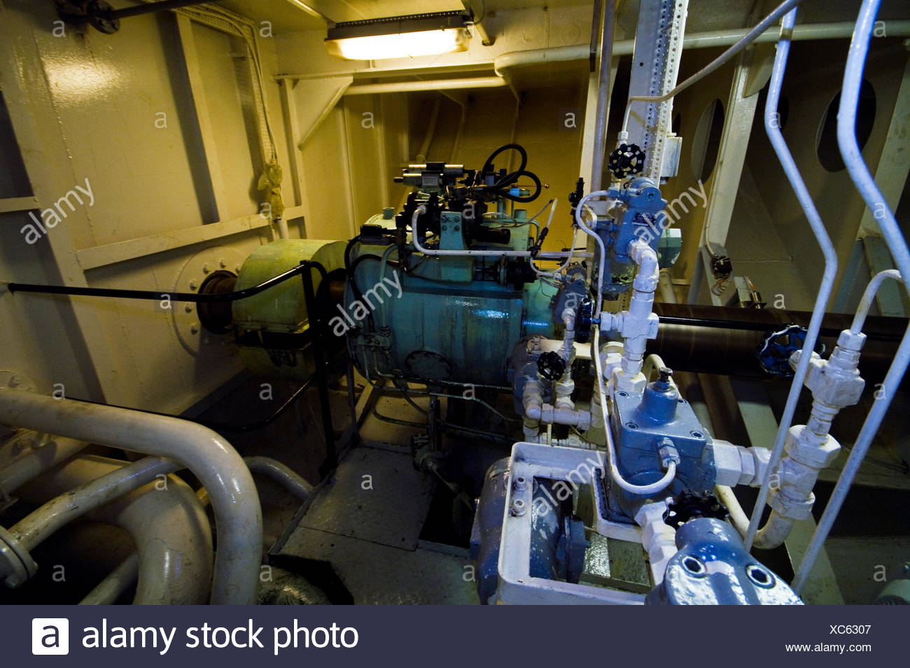 Ship Propeller Shaft Stock Photos & Ship Propeller Shaft Stock Images