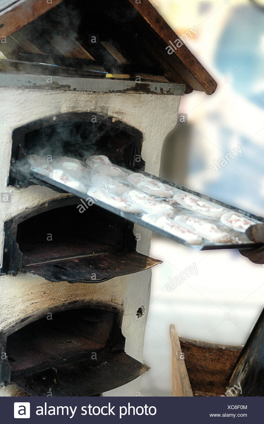 Smoke Smoking Smokes Fume Hot Sheet Metal Open Onion Pizza