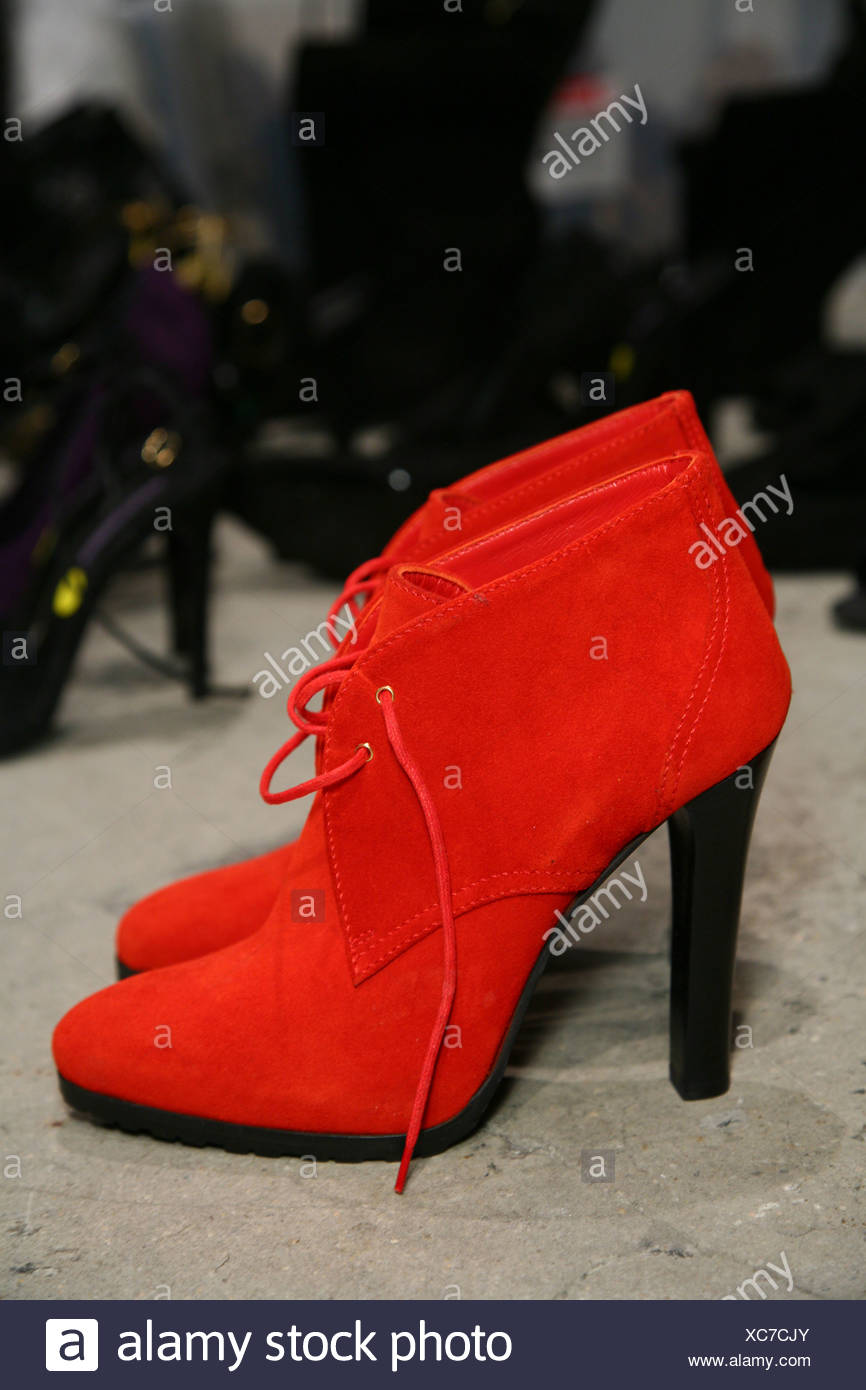 How to suede red wear shoes exclusive photo How to suede red wear shoes best photo