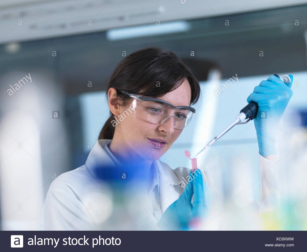 Eppendorf Tube Dna High Resolution Stock Photography and Images Alamy