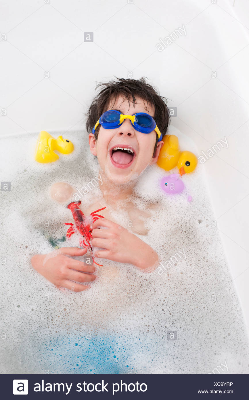 Download Page 2 Snorkel Mask High Resolution Stock Photography And Images Alamy PSD Mockup Templates