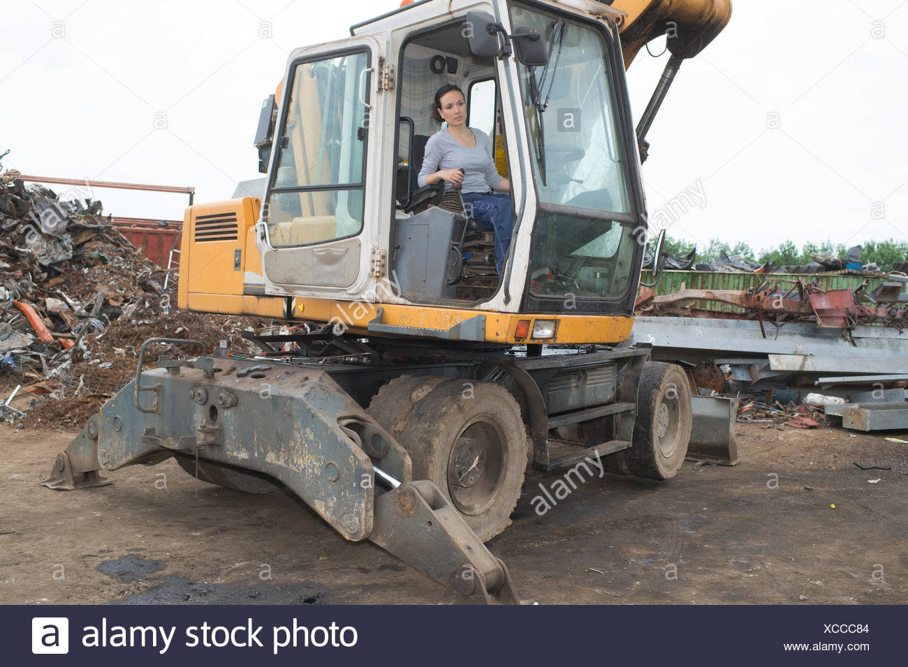 Female Trucker High Resolution Stock Photography and Images Alamy
