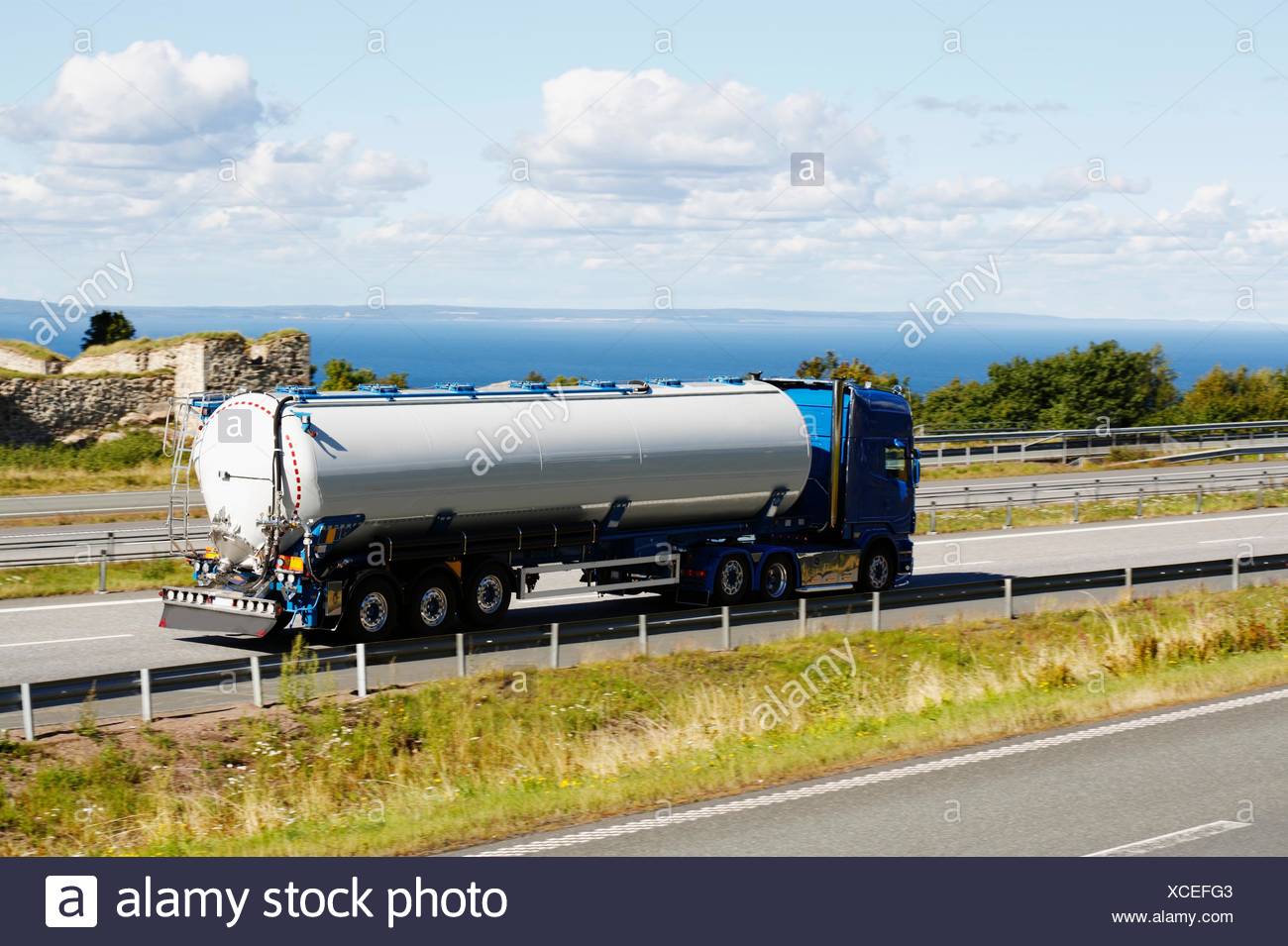Tanker Truck High Resolution Stock Photography and Images - Alamy