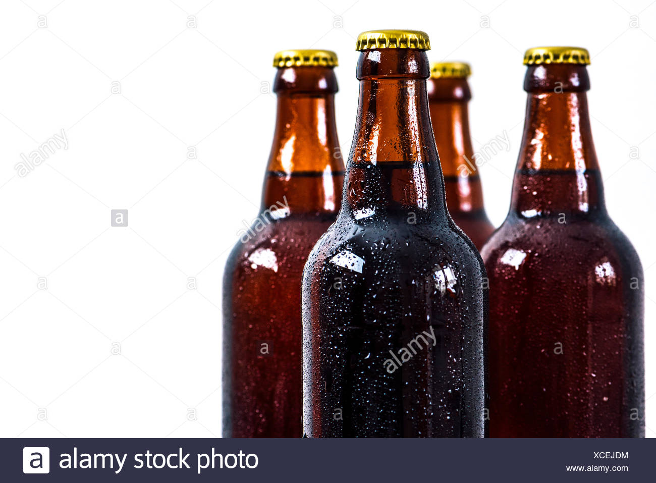 Download Bottled Lager High Resolution Stock Photography And Images Alamy Yellowimages Mockups
