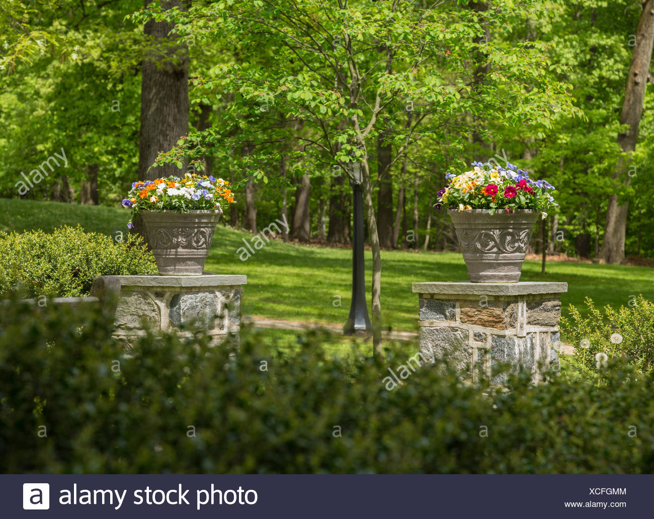 Flower Urns High Resolution Stock Photography and Images - Alamy