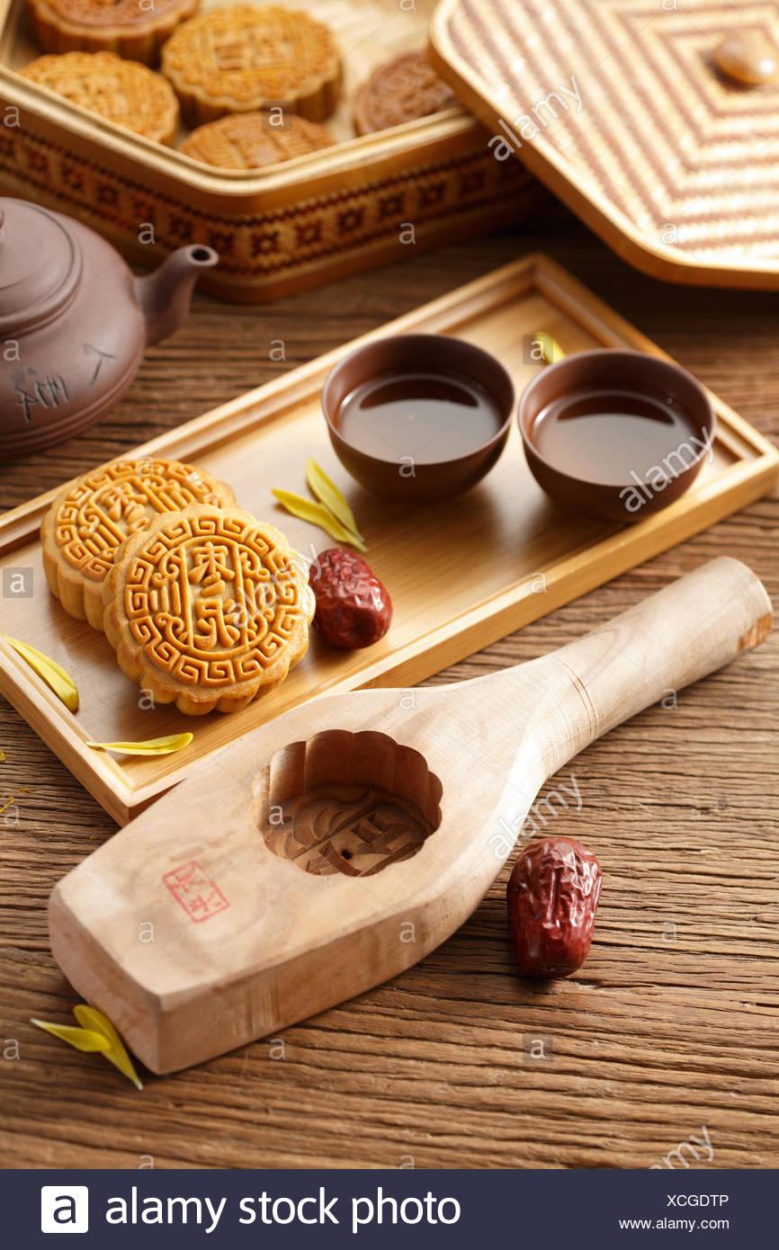 moon cake mold