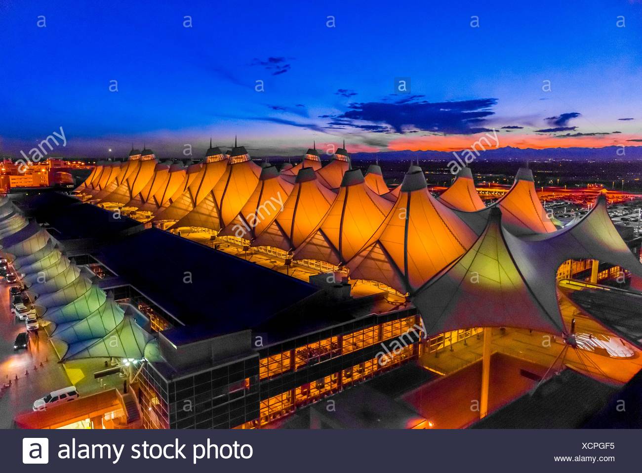 Denver Airport Roof Stock Photos & Denver Airport Roof Stock Images Alamy