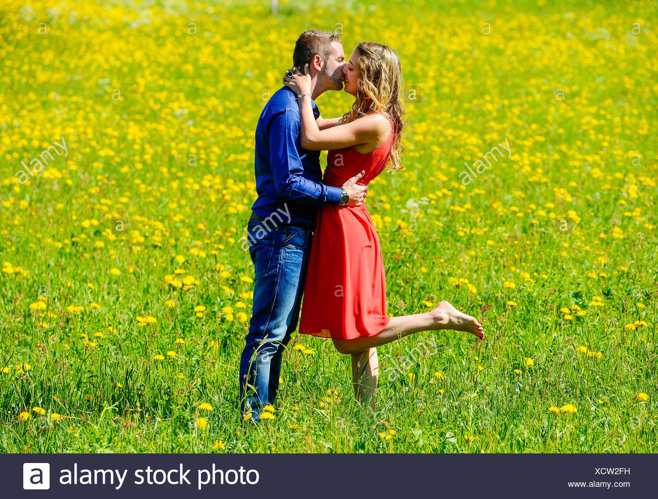 Couple Full Body Kissing High Resolution Stock Photography and Images