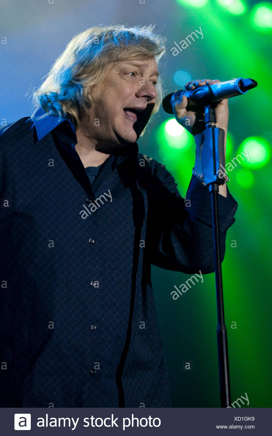 Singer Lou Gramm High Resolution Stock Photography and Images - Alamy