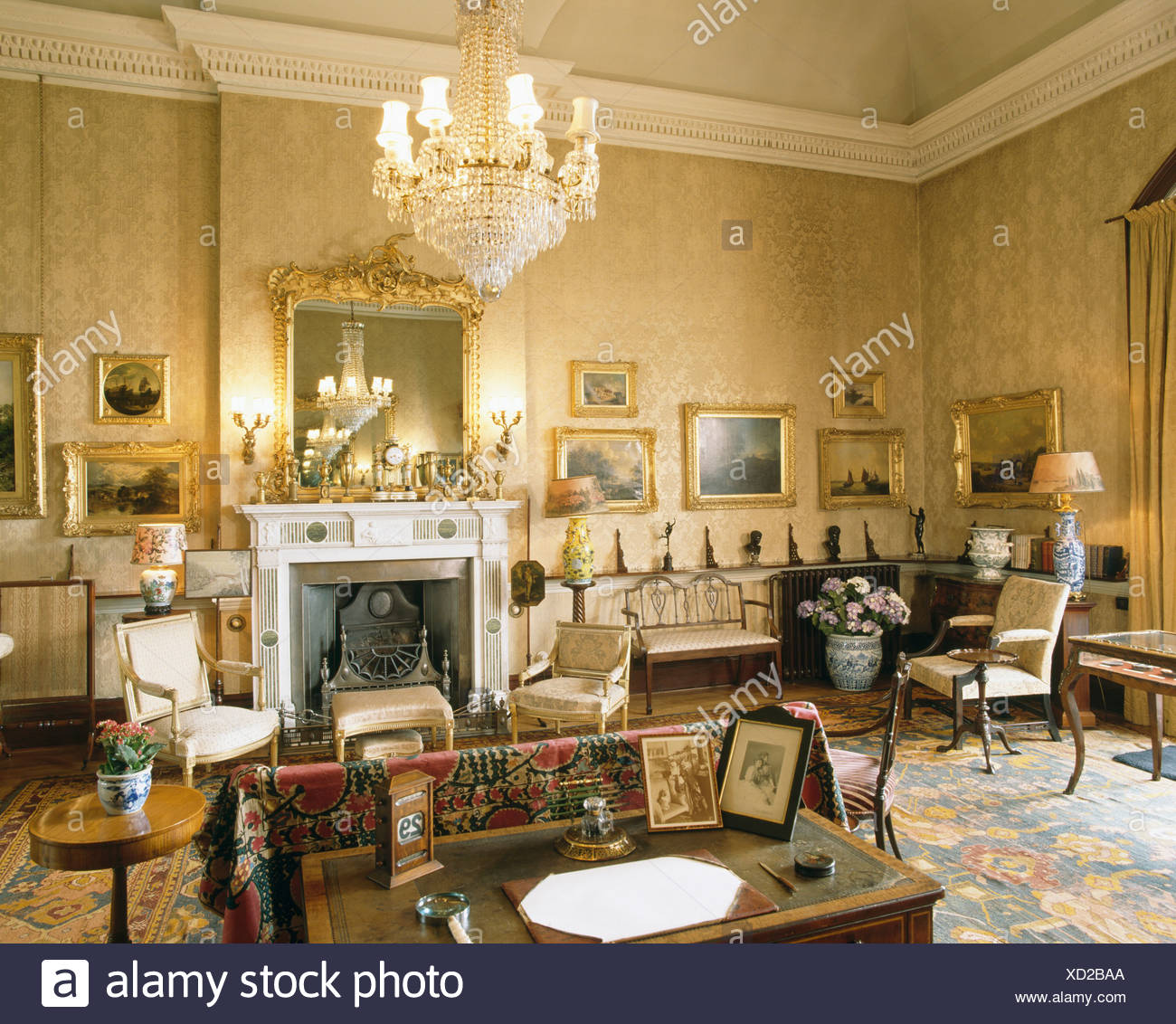 Victorian Drawingroom With Large Glass Chandelier And Gold