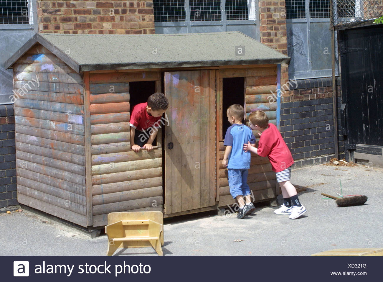 childrens wooden play house