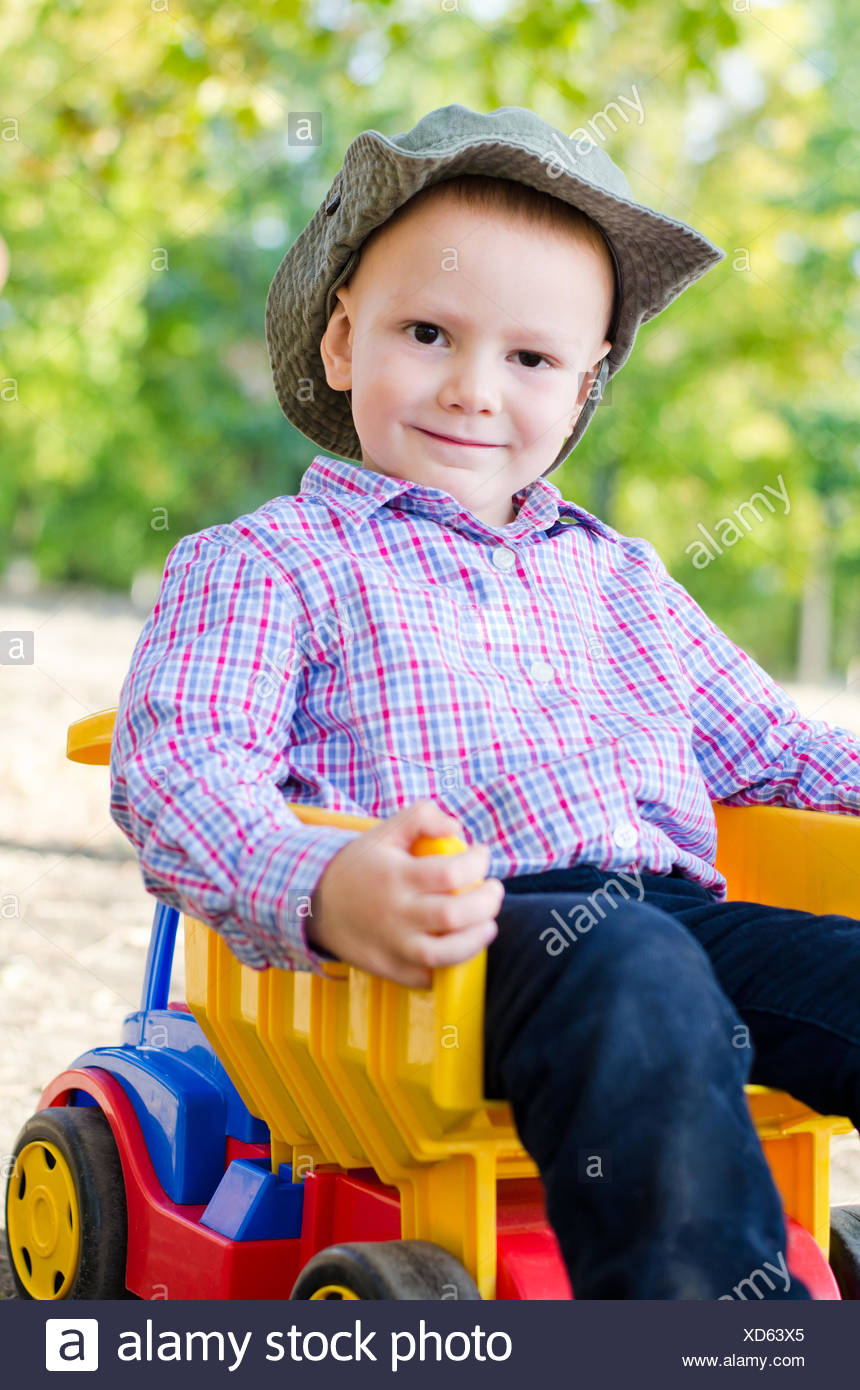 small toy trucks for toddlers