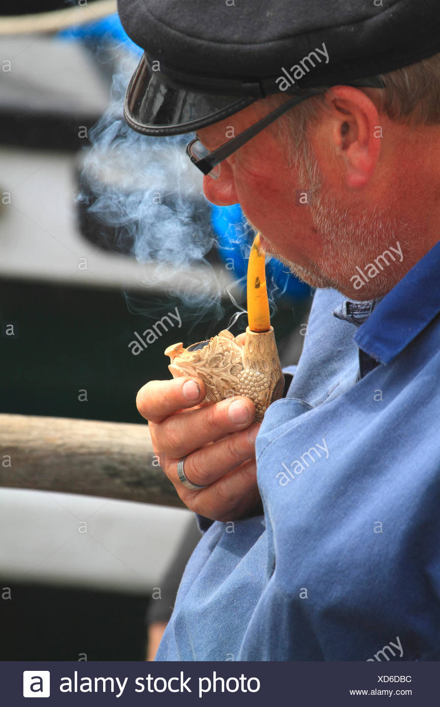 Old Sailor Pipe High Resolution Stock Photography and Images - Alamy