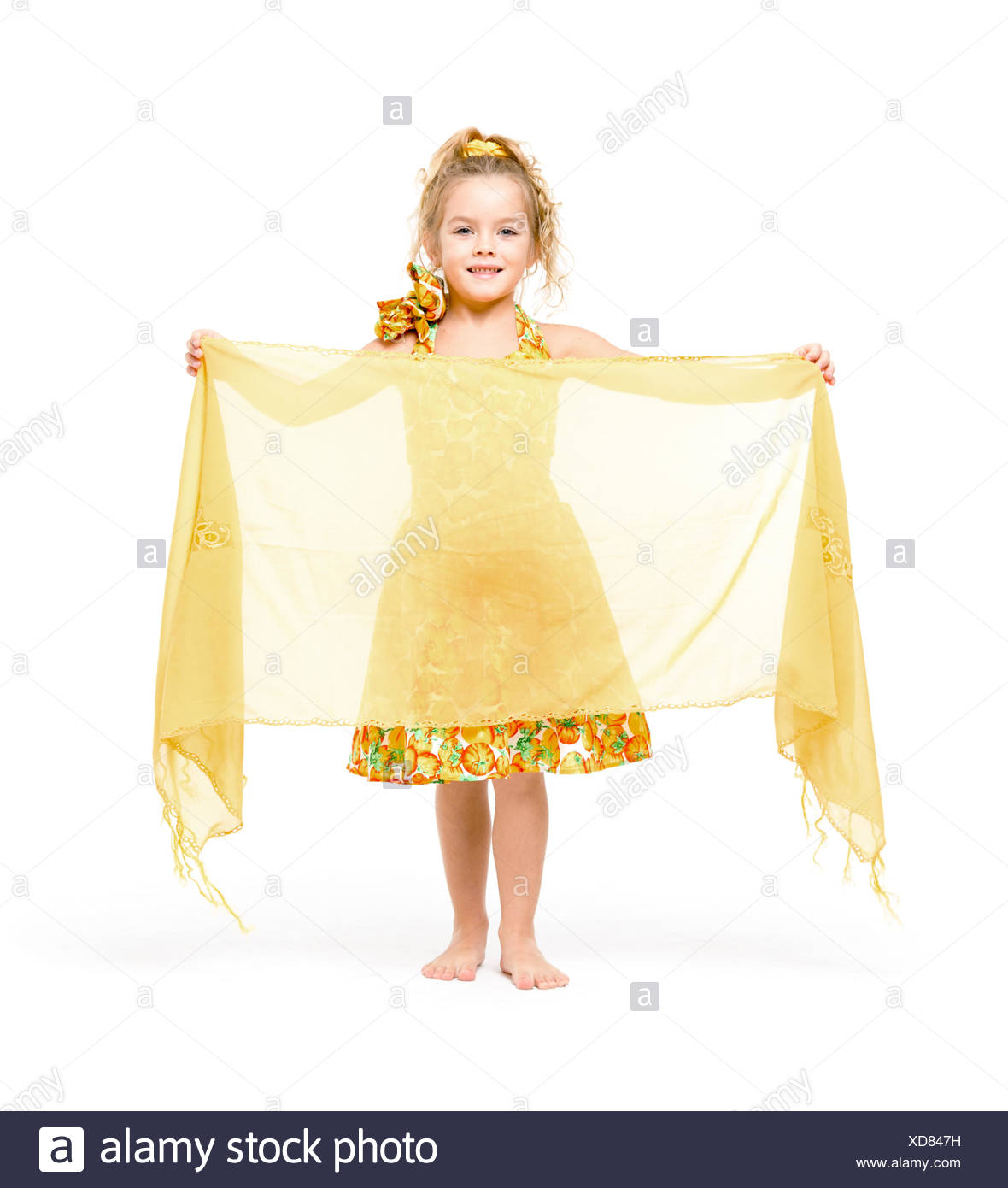 shawl for yellow dress