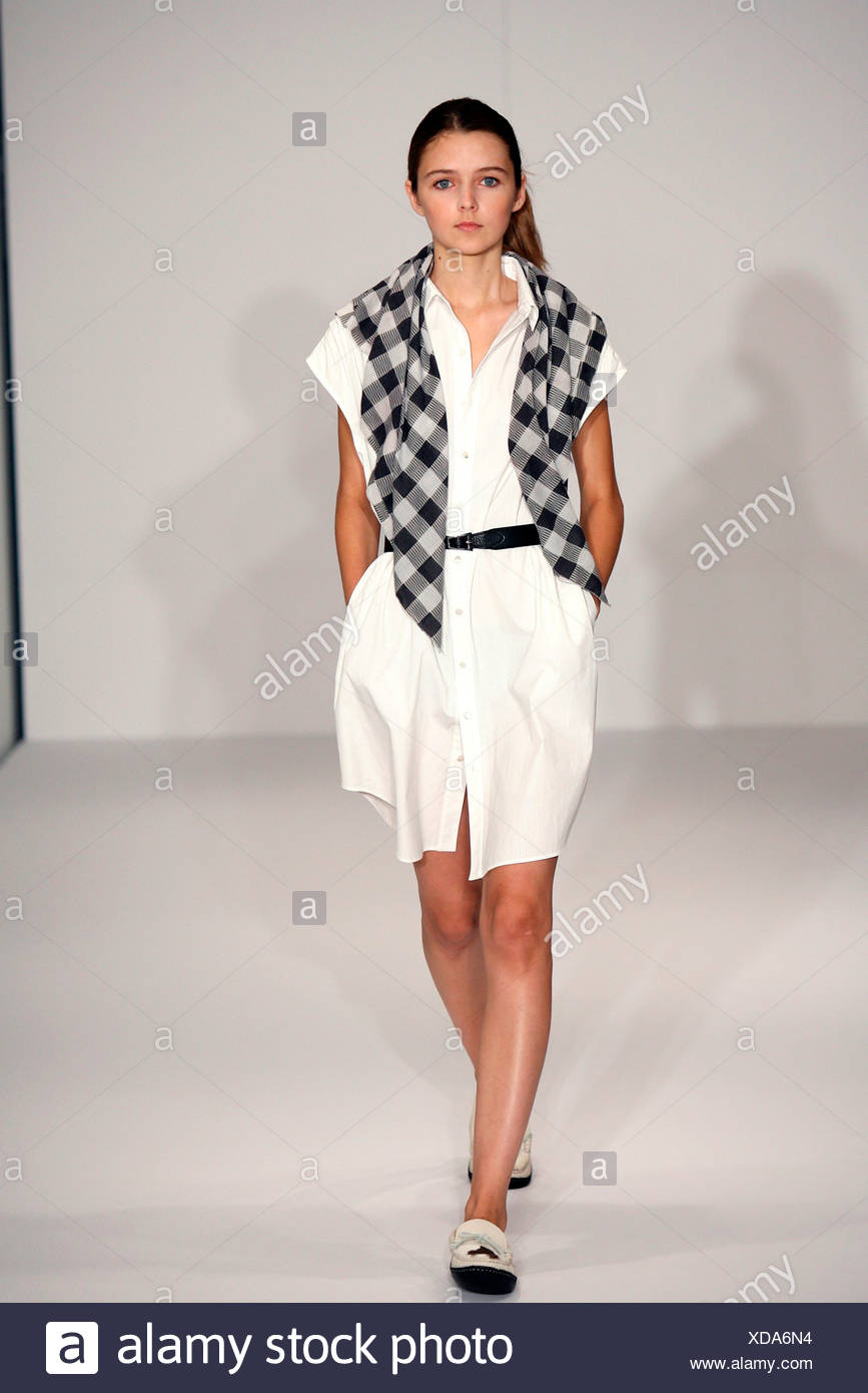 white shirt dress with black belt