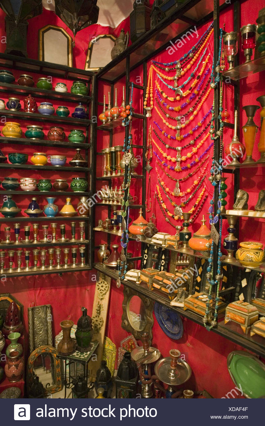 Schmuck Laden High Resolution Stock Photography And Images Alamy