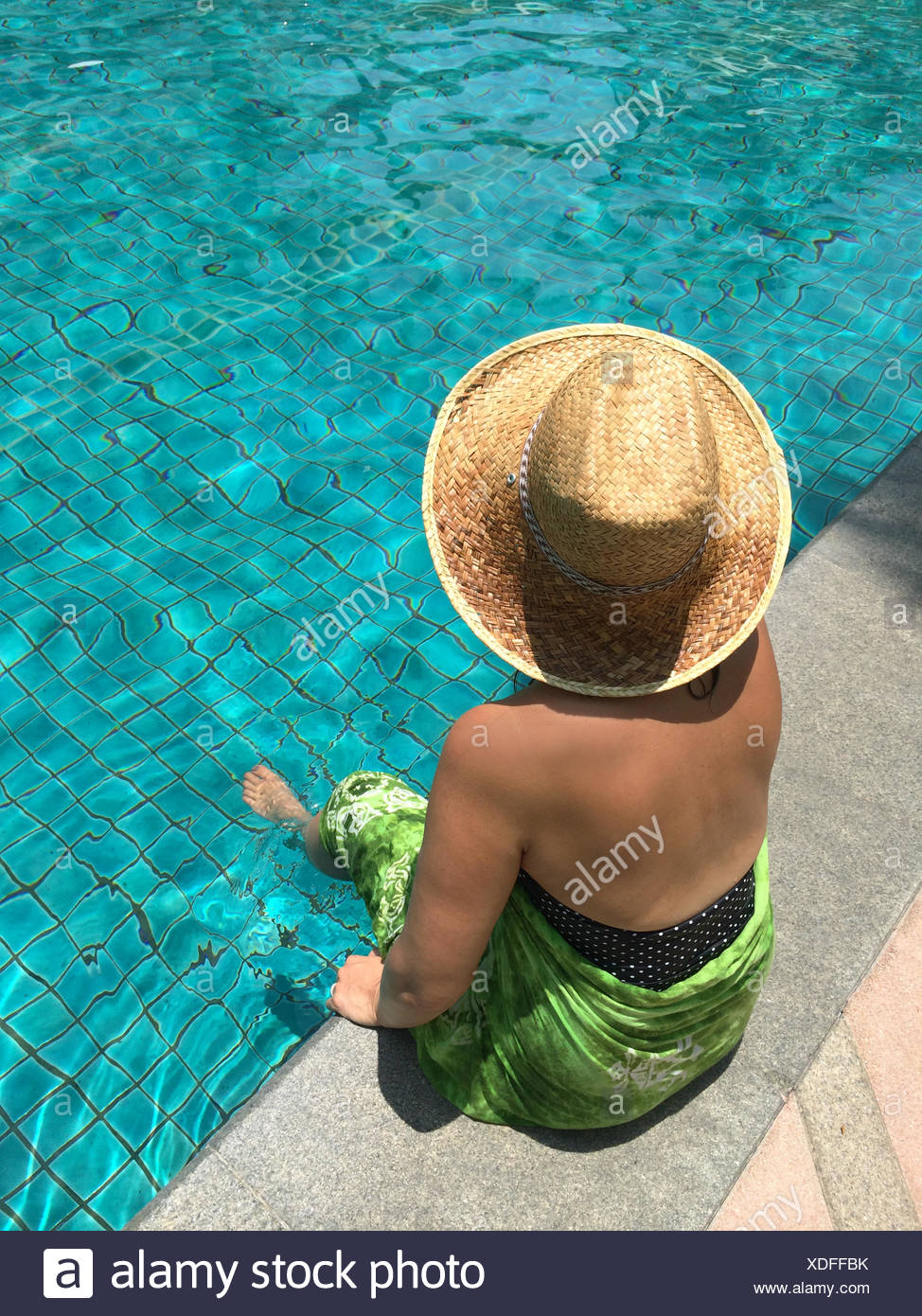 Feet In Swimming Pool High Resolution Stock Photography and Images - Alamy