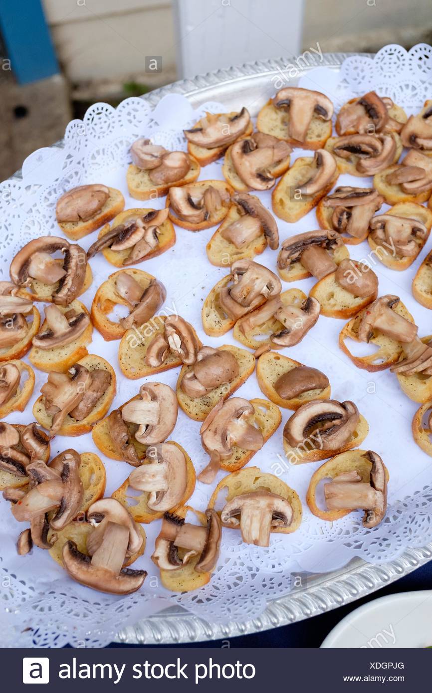Appetizers At An Outdoor Wedding Reception In Oregon Stock Photo