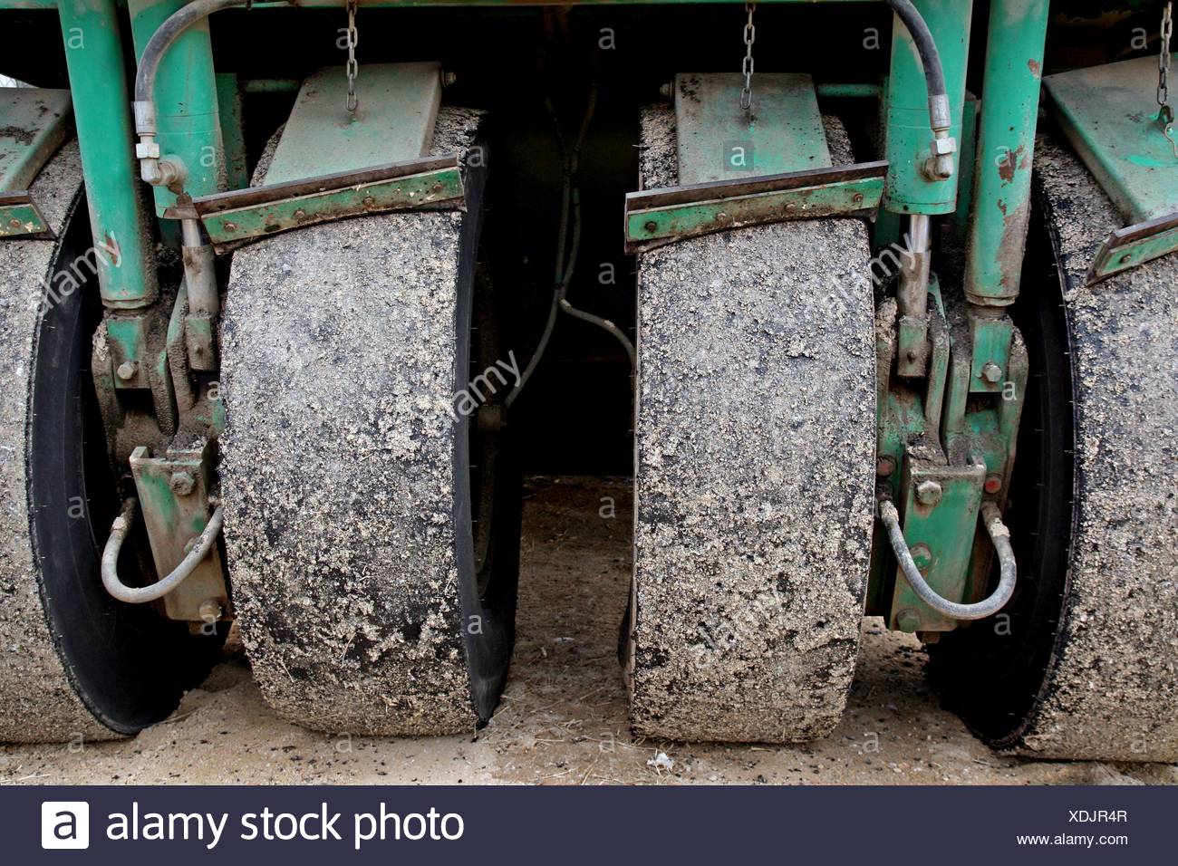 Asphalt Paver Machine Stock Photos & Asphalt Paver Machine Stock Images ...