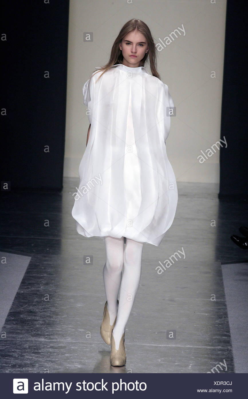 White Dress White Tights Top Sellers 