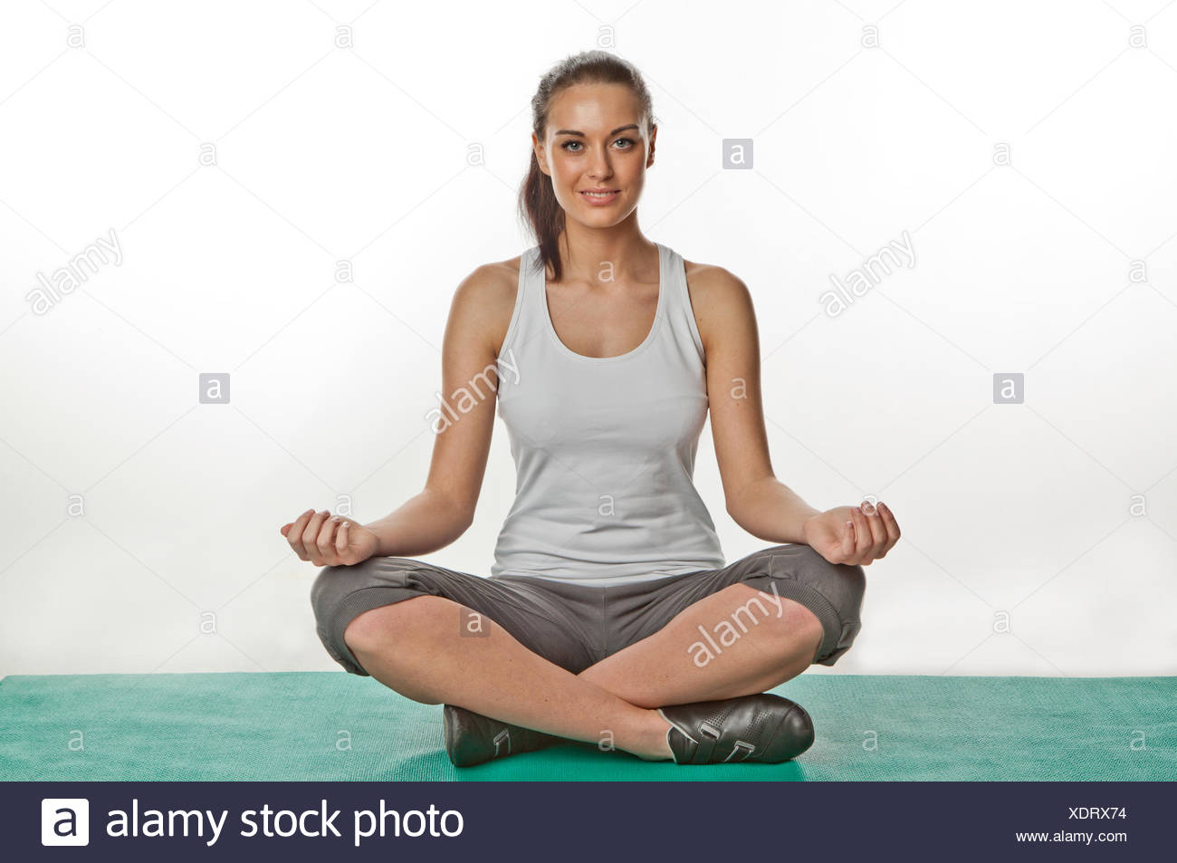 Problem with sitting cross-legged : r/flexibility