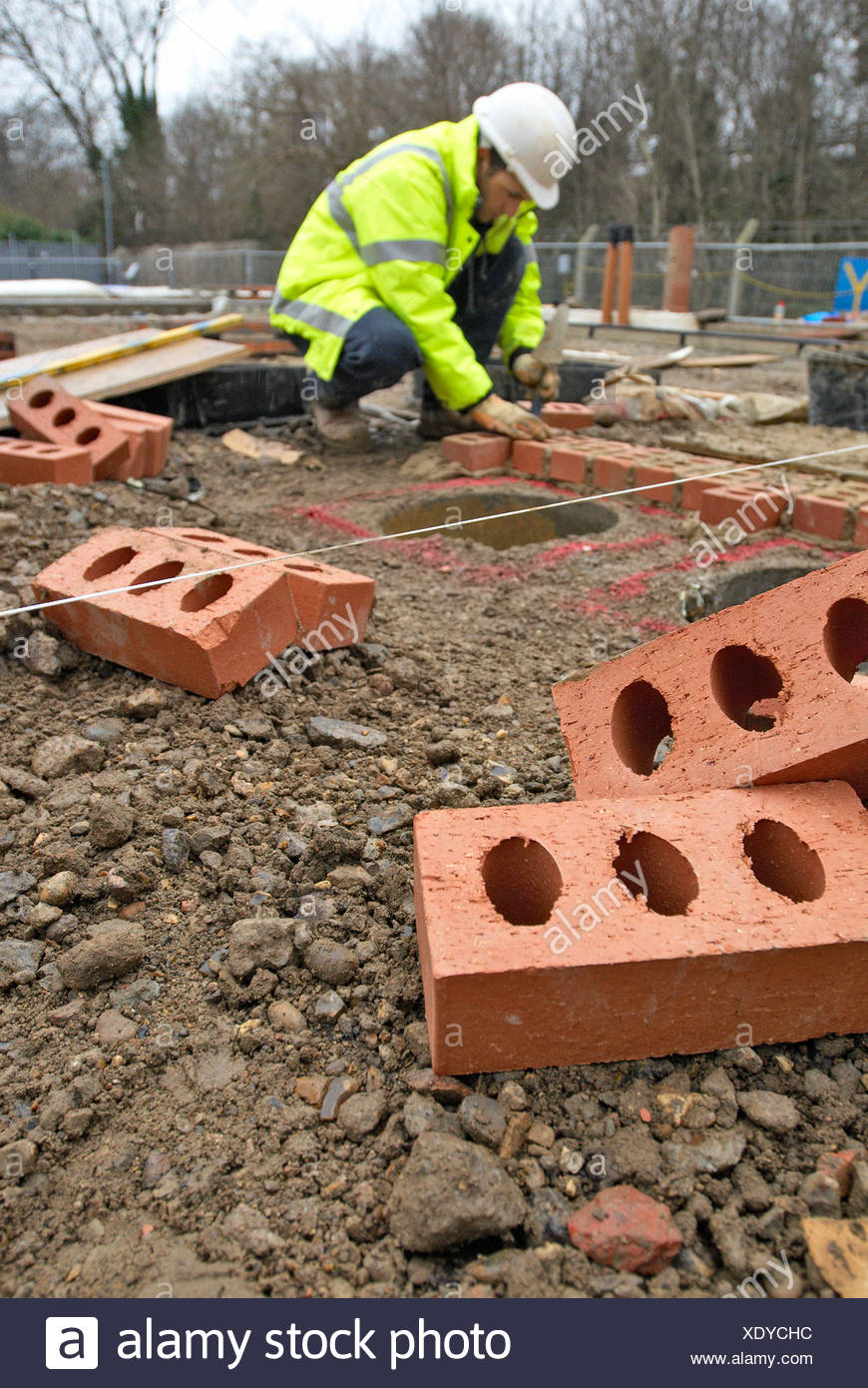 Bricklayer Laying Bricks High Resolution Stock Photography and Images
