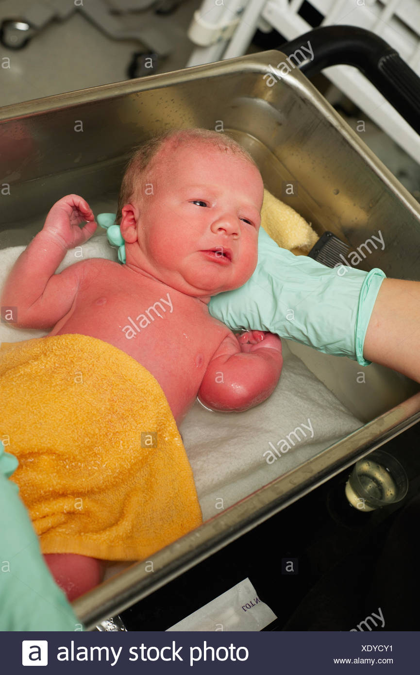 New Born Baby Hospital Stock Photos & New Born Baby Hospital Stock