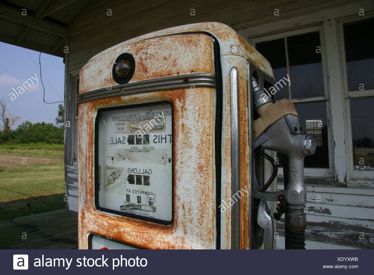 Vintage Gas Pump Stock Photos & Vintage Gas Pump Stock