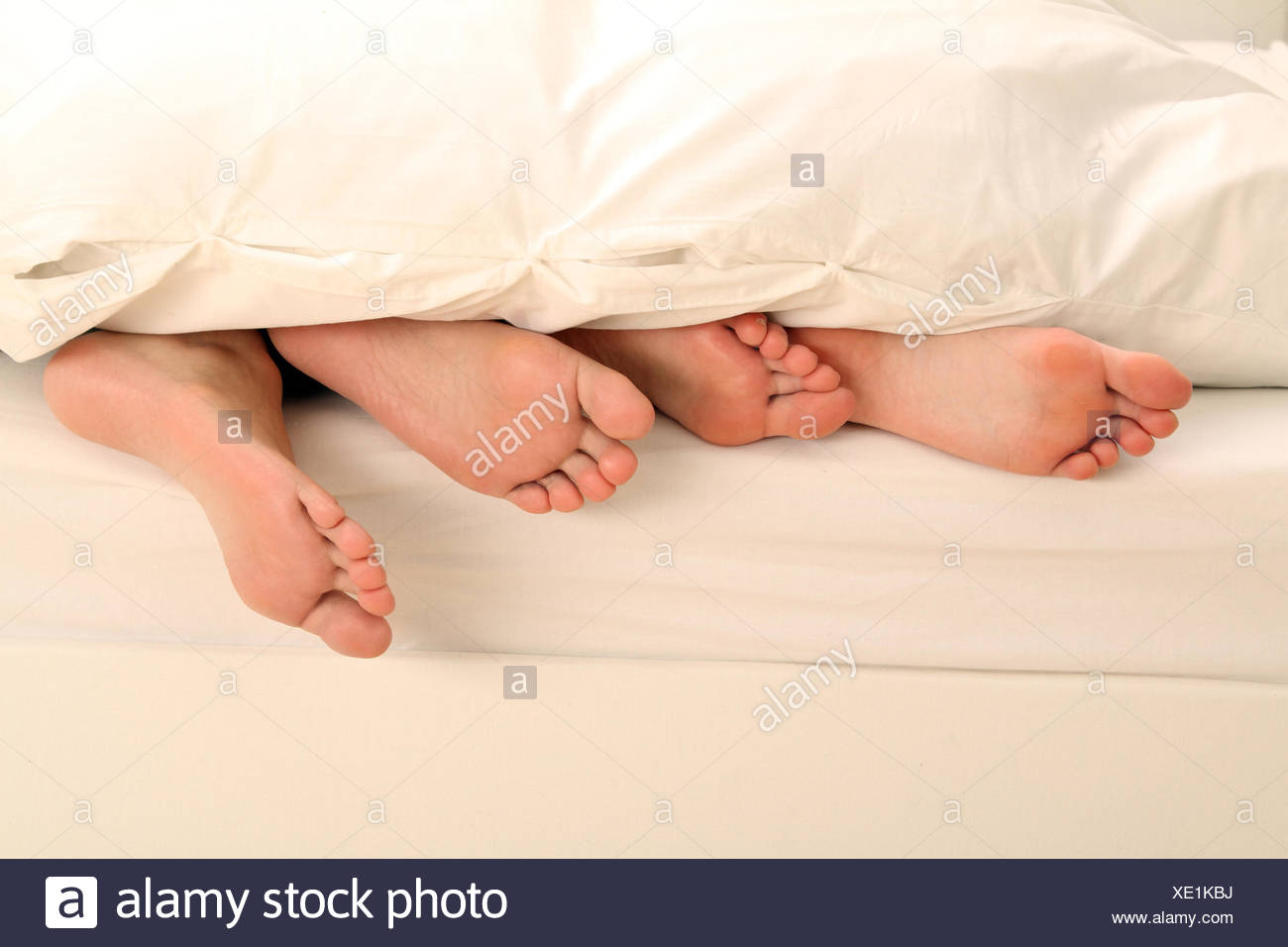 Schlafposition High Resolution Stock Photography And Images Alamy